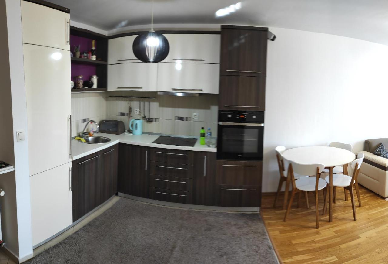 Apartment Bella Casa Free Parking Sarajevo Ngoại thất bức ảnh