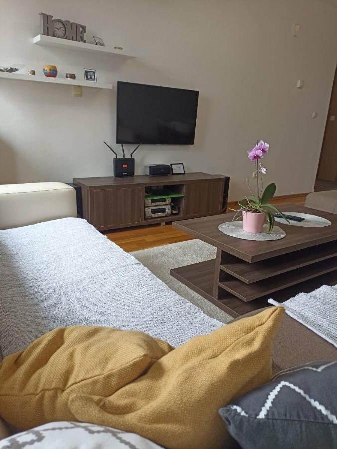 Apartment Bella Casa Free Parking Sarajevo Ngoại thất bức ảnh