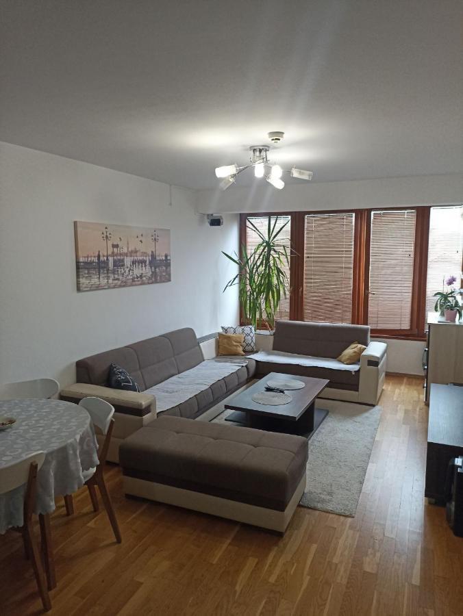 Apartment Bella Casa Free Parking Sarajevo Ngoại thất bức ảnh